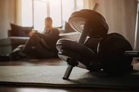 公牛再胜，湖人输得不怨？东契奇空砍32+7+7，布朗尼39分生涯新高