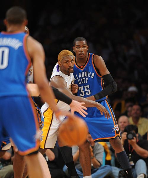 划敲响了警 划敲响了警